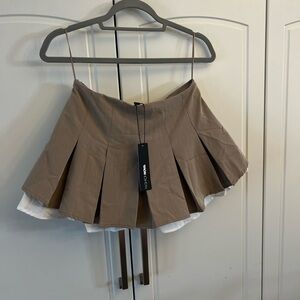 Fashion nova small Brown Pleated Women's Skirt/ shorts underneath